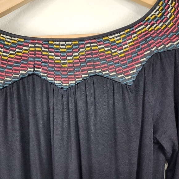 BCBGeneration Black Boho Embroidered Neckline Top Size S - Picture 7 of 9